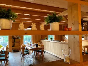 Almthof Adventure Farm Cafe