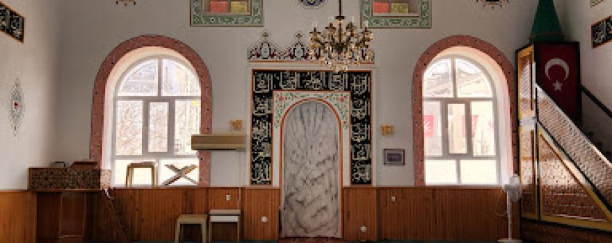 Arasöğüt Cami