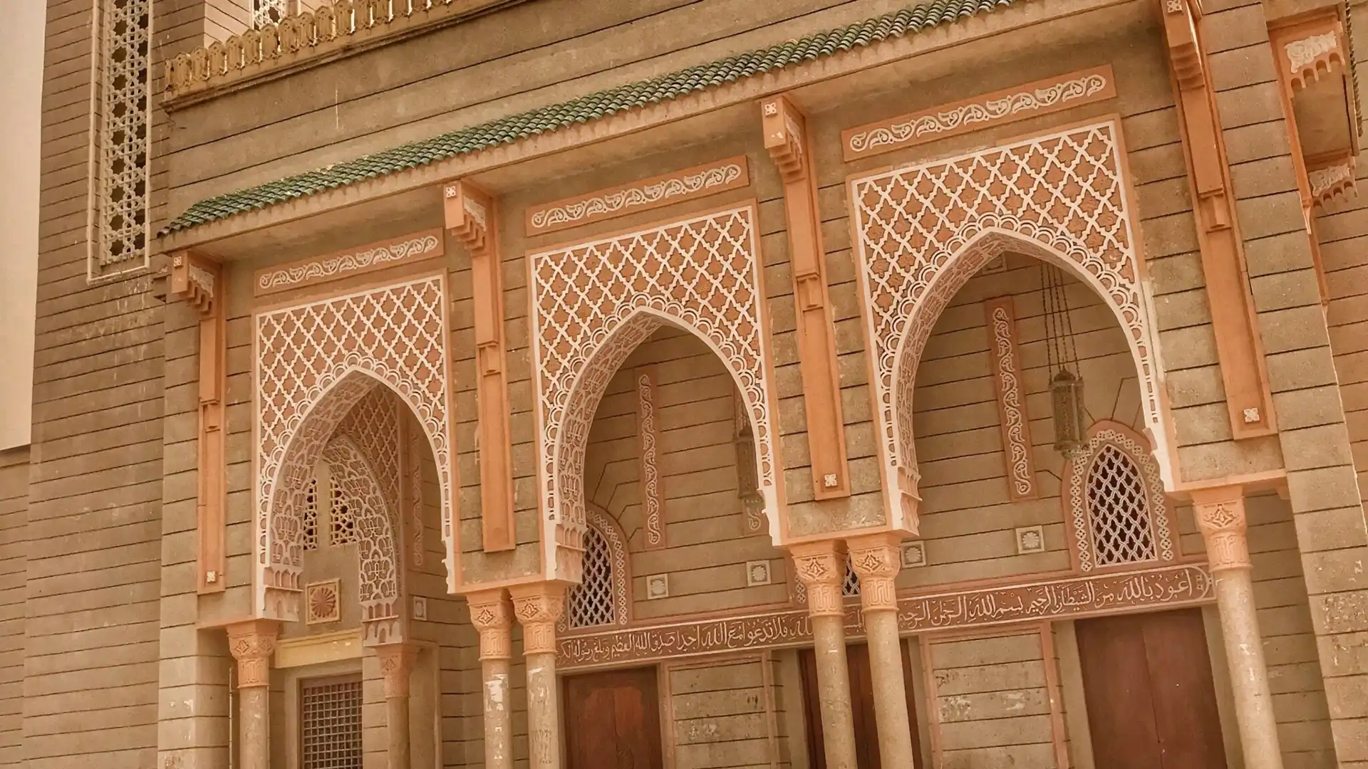 Hotels near جامع الملك فيصل بن عبد العزيز