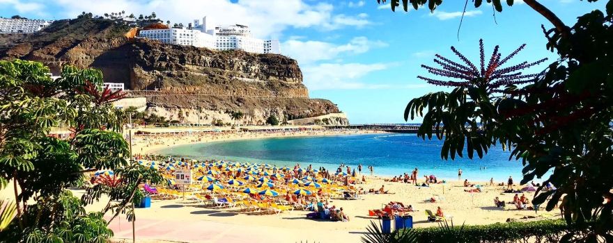 Playa de Amadores