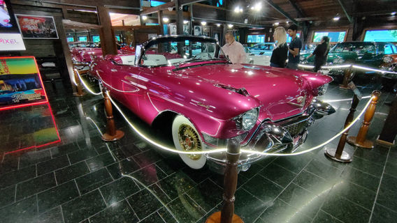 Hollywood Dream Cars - Automobile Museum