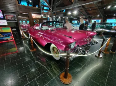 Hollywood Dream Cars - Automobile Museum