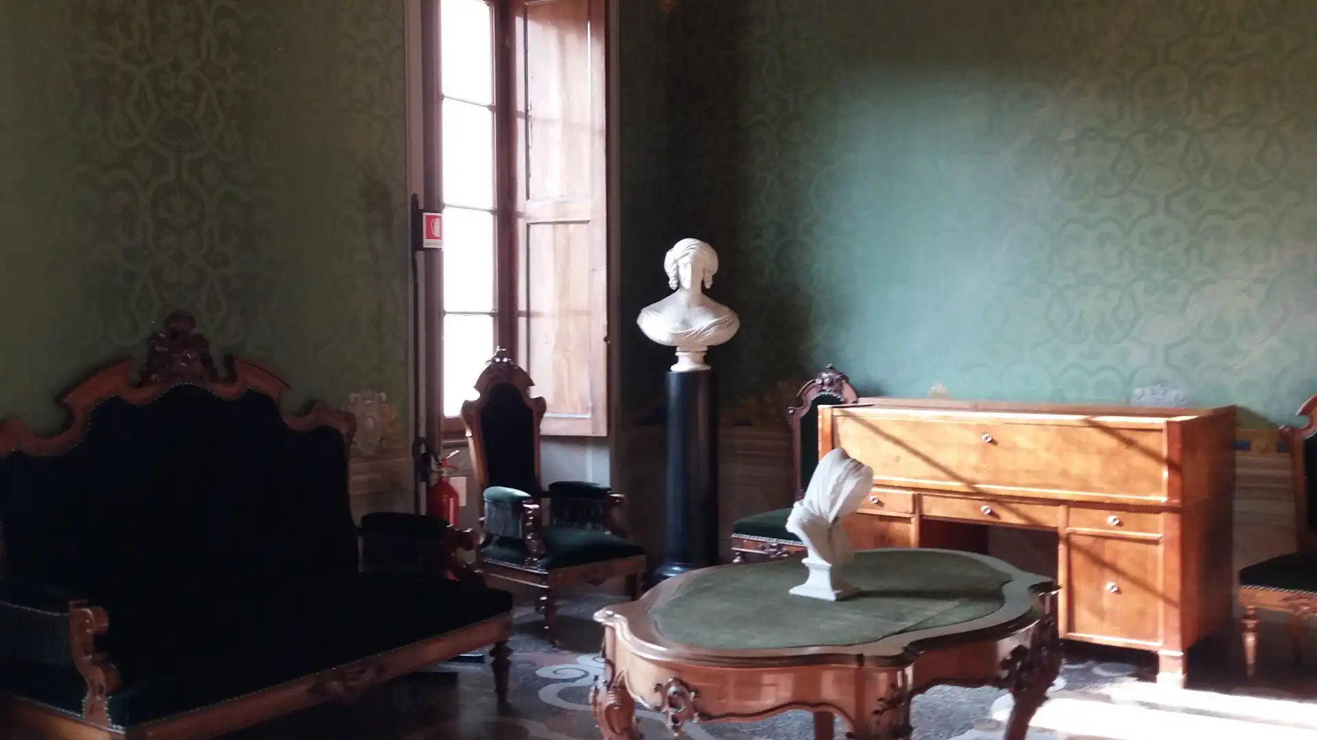 History Museum (Museo Storico G. Garibaldi)周辺のホテル