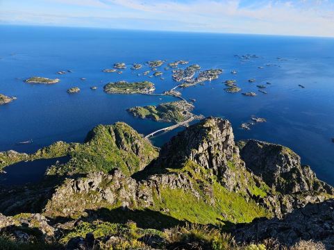 Festvagtind Hike