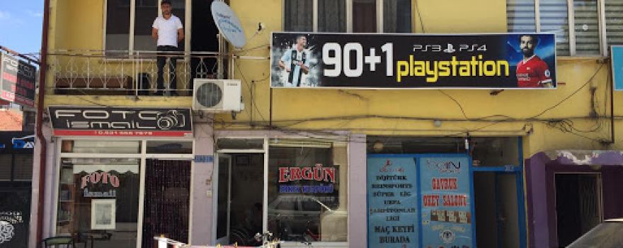 90+1 PlayStation salonu