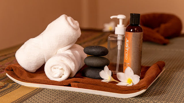 A.R.T.E. Apinan's Royal Thai Emporium