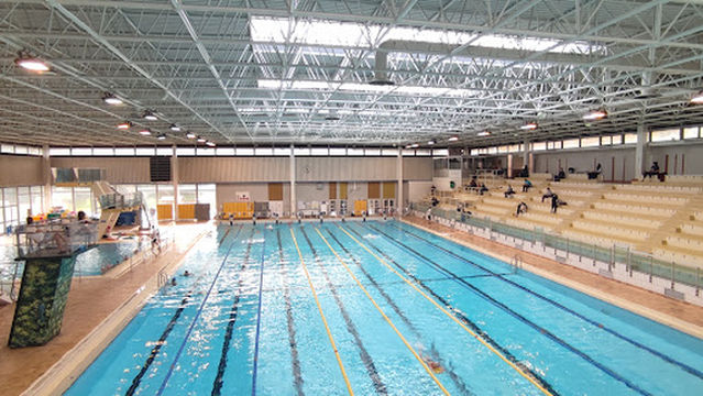 Piscine olympique Raymond Sommet