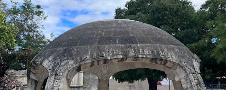 Kiosque De Junas