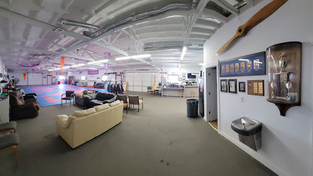 Lincoln Sport Parachute Club