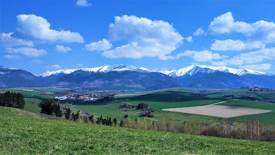 Háj - Nicovô Vojnový pamätník a cintorín