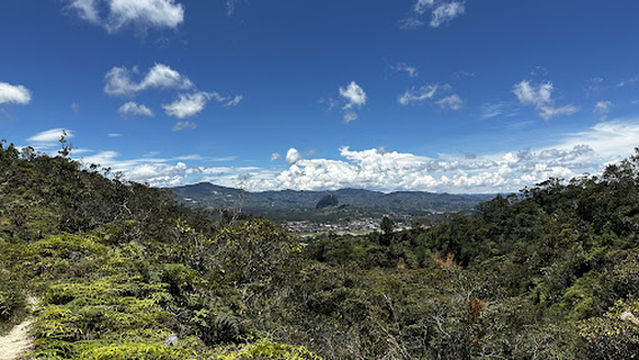 Guatapé Free Walking Tour