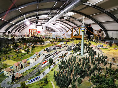 Model train and hunting museum
