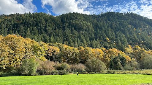 Poo Poo Point Trailhead