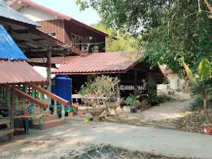 Wat Ban Nong Dum
