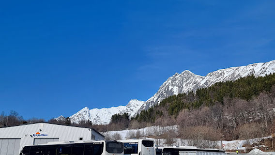 Lyngen Buss AS