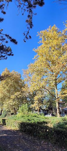 Park kod železničke stanice