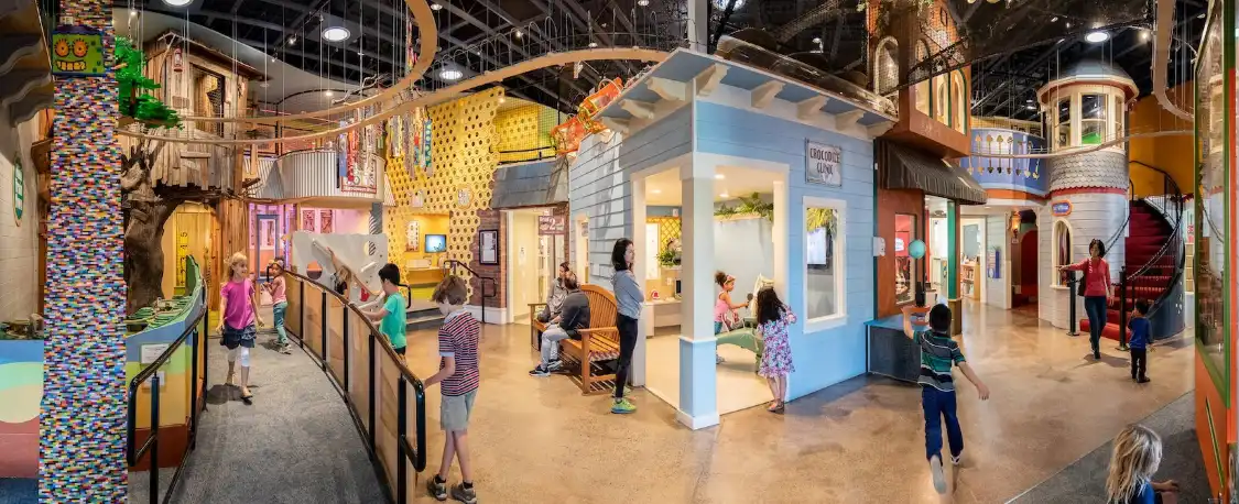 Hotels near Children's Museum of Sonoma County
