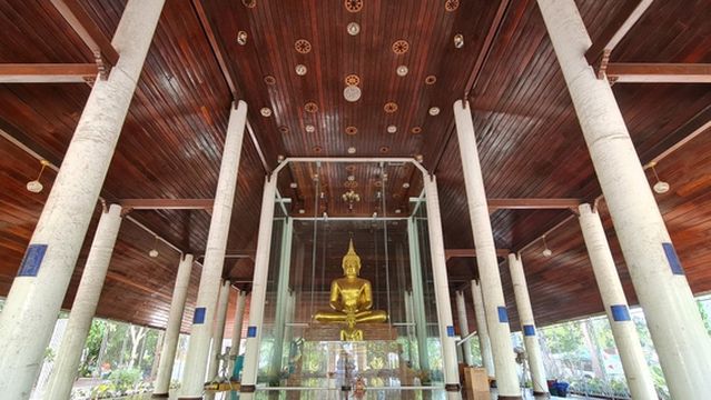 Wat Klai Kangwon (Wat Khao Sarapatdee Sri Charoentham)