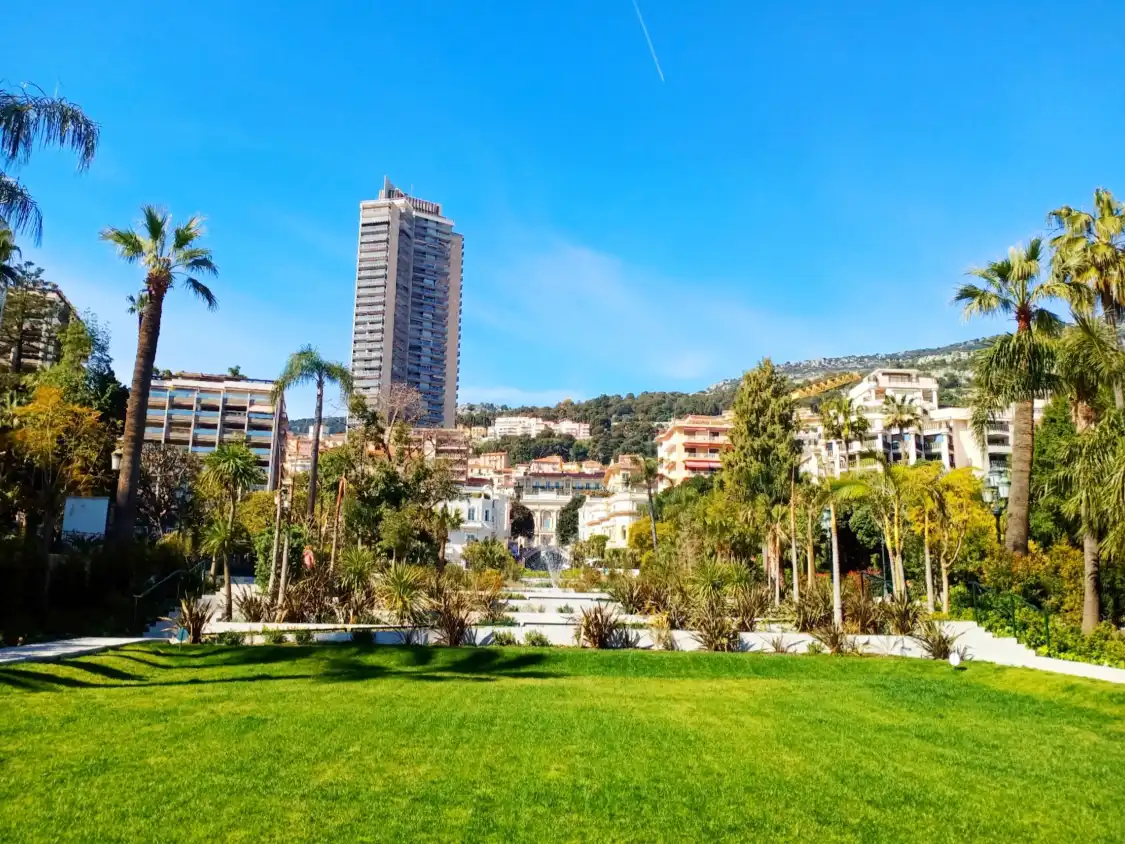 Hotels near Casino Garden