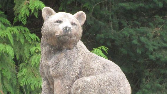Sasquatch Statue