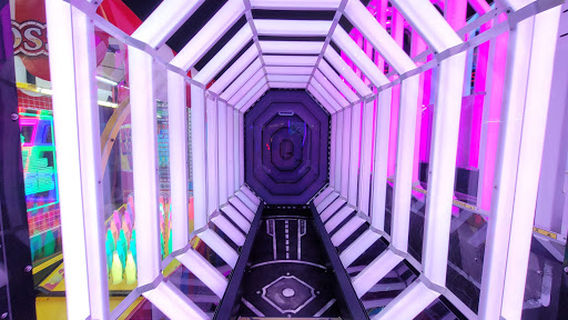 Midway Lanes Club & Trophy