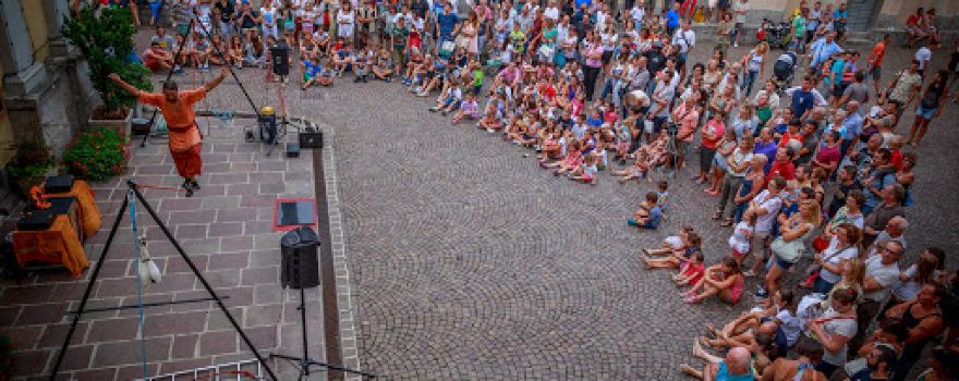 Mercatino di Via Loj
