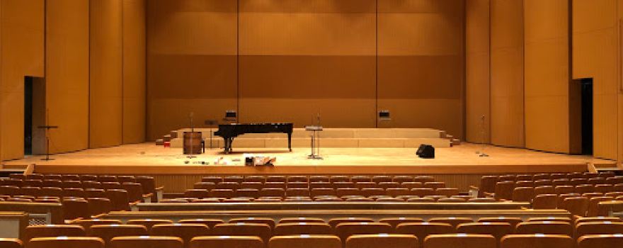 Kawai Municipal Cultural Hall, Mahoroba Hall