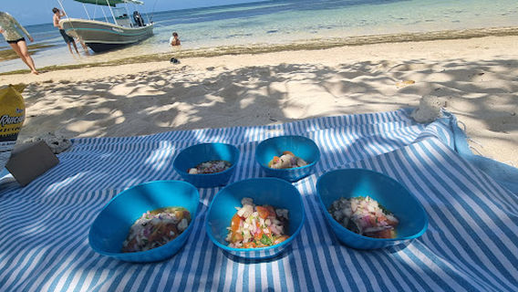 Roatan Blissful Charters