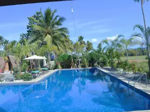 KIMZIMAR FARM POOL