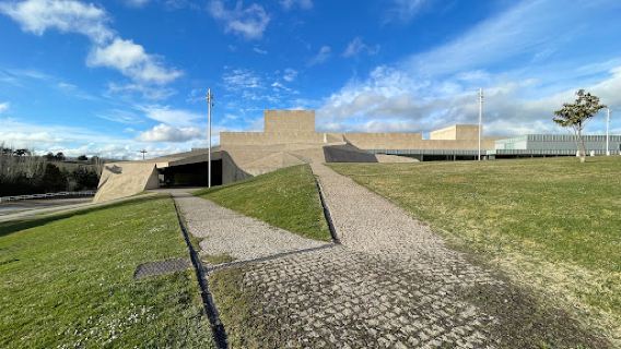 Centro de Exposiciones y Congresos Lienzo Norte