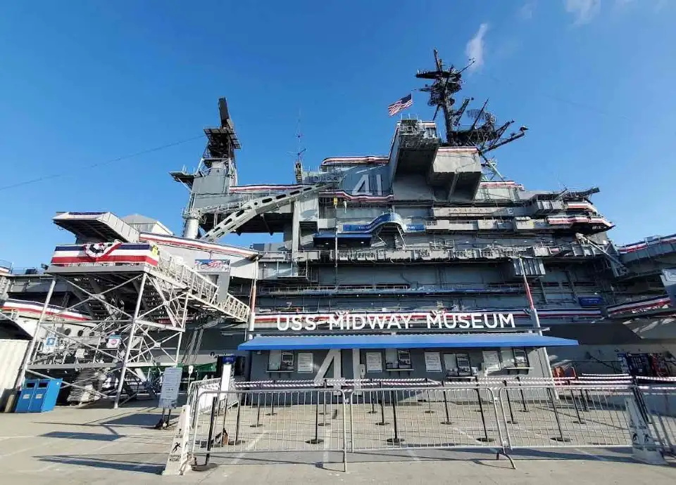 1_USS Midway Museum