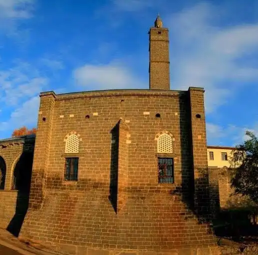 Hz. Suleyman Turbesi附近的飯店