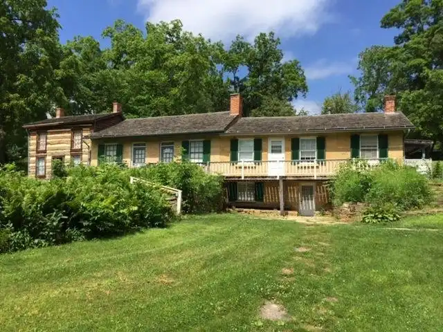 Hotels in Mineral Point