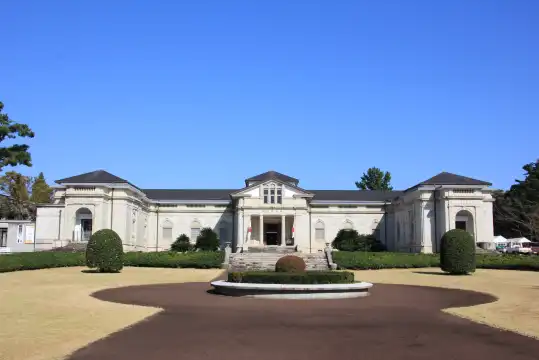 Hotels near Jingu Museum