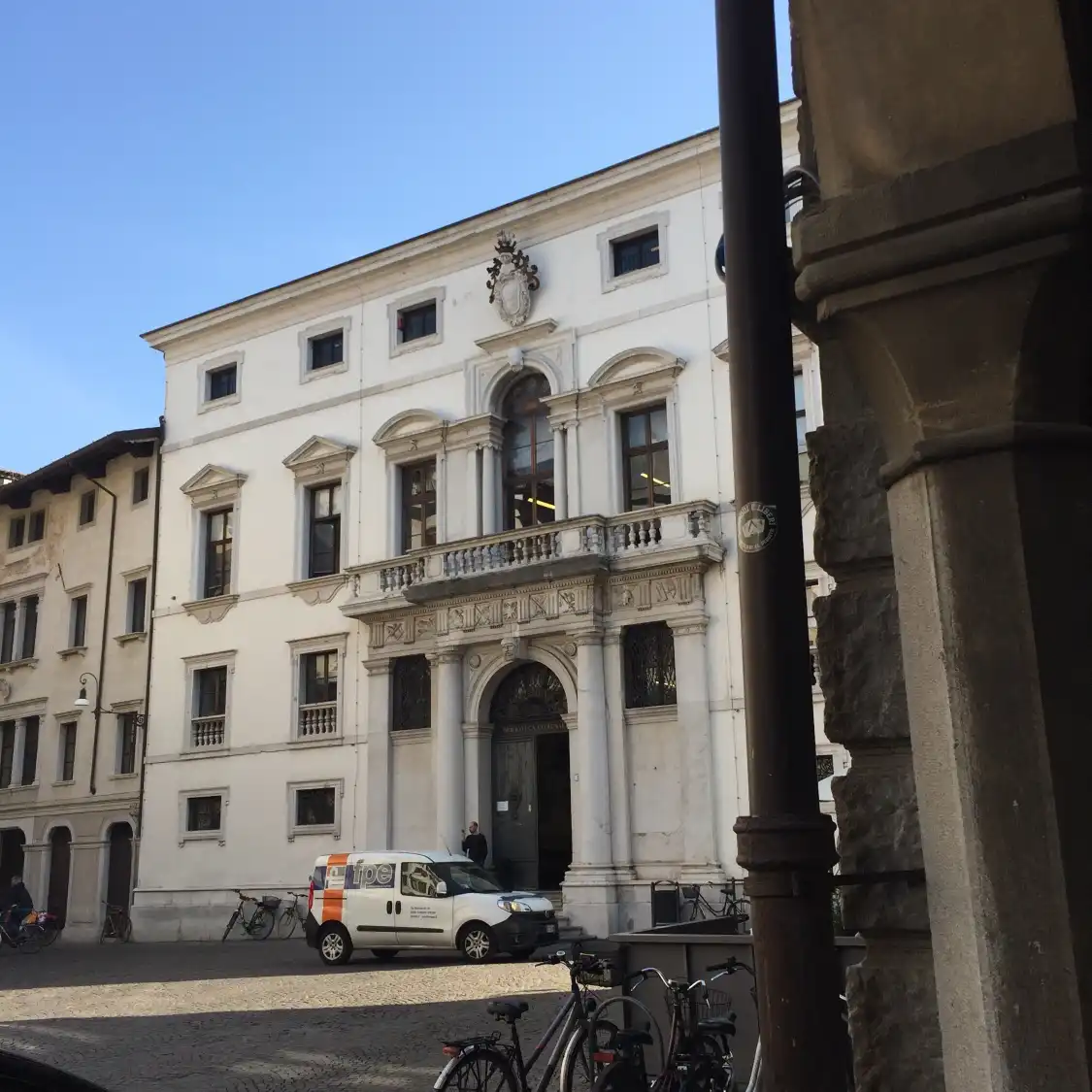 Hotel in zona Biblioteca Civica Vincenzo Joppi