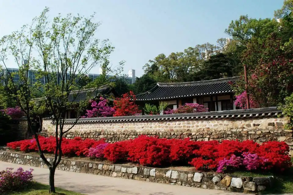 Hotels near Song Yong-eok House