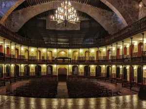 Teatro Hinojosa