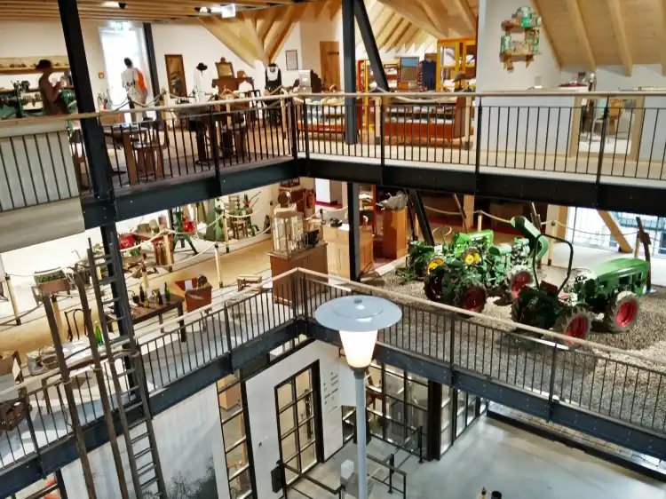 Hotels in Ernst