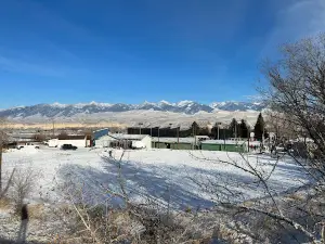 Salmon Hockey Rink