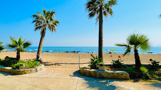 Camping Aginara Beach