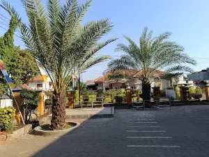 Masjid Agung Al Furqon