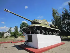 Pamyatnik Tankistam 10 Gvardeyskoy Gorodokskoy Tankovoy Brigady