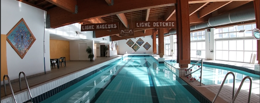 PISCINE et PATINOIRE du Parc de loisirs des Glières VAL CENIS
