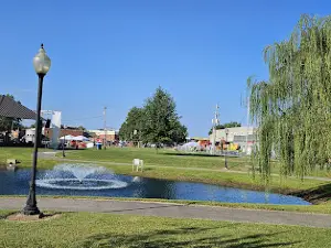 Pontotoc Park and Pontotoc Community Center
