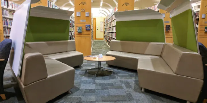 Elmhurst Public Library