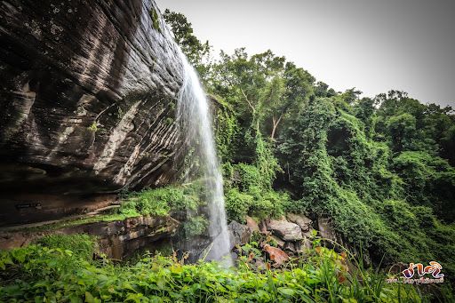 Pha Luang Waterfall Forest Park