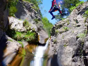 Aventuras pirenaicas. Desde 1989. Guías de montaña. Broto