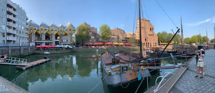 Hotels near Witte Huis