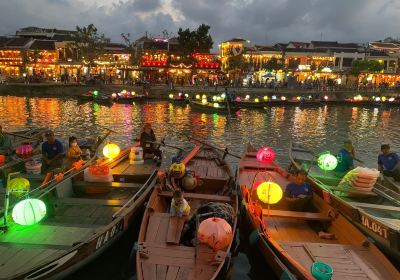 Hội An Night Market