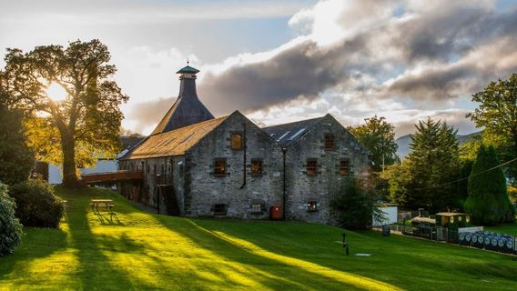 Dewar's Aberfeldy Distillery